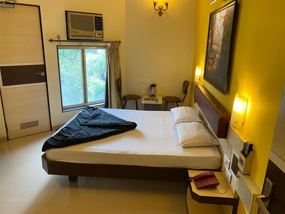 Panchavati Elite Inn Nashik Eksteriør billede