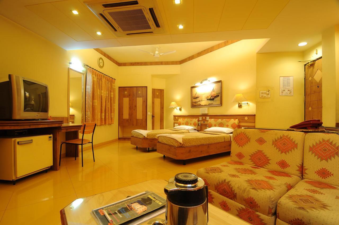 Panchavati Elite Inn Nashik Eksteriør billede