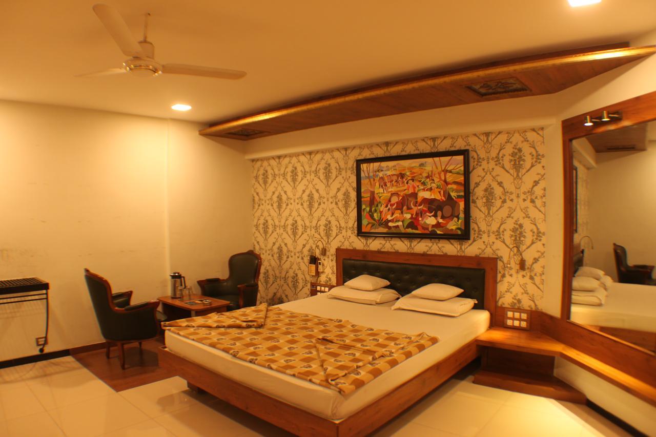 Panchavati Elite Inn Nashik Eksteriør billede